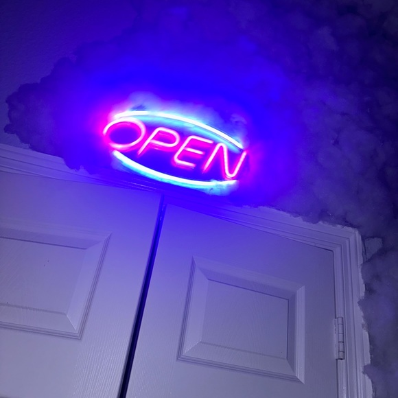 Clouds for ceiling in bedroom, office, game room, or any room. - Picture 11 of 14